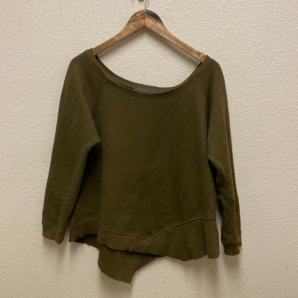 Feel the Piece by Terre Jacobs Wide Neck Asymmetrical Pullover XS/Small